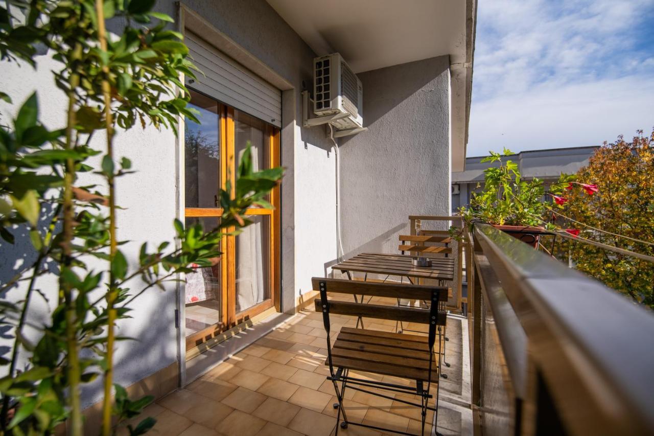 B&B A Casa Di Amici Caserta Exterior photo